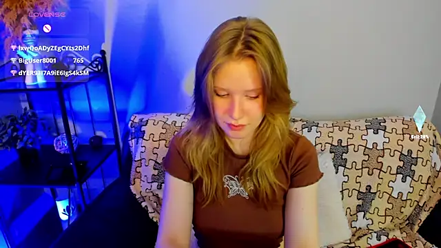 EvaStevs online show from December 29, 2024, 8:48 pm