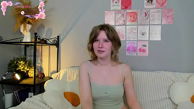 EvaStevs online show from March 15, 2025, 5:48 pm