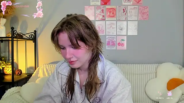 EvaStevs online show from March 16, 2025, 2:55 pm