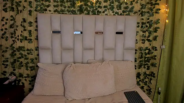 jenifer  power10 online show from January 15, 2025, 12:36 pm