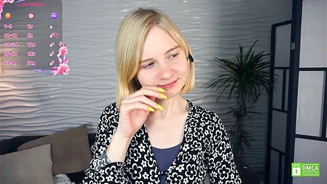 OdelinaFicken online show from November 8, 2025, 4:12 am