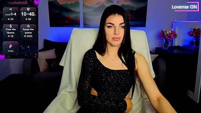 Angelina Clarks online show from June 4, 2026, 6:19 am