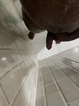 rodrigo21Cm  online show from December 8, 2024, 9:52 pm