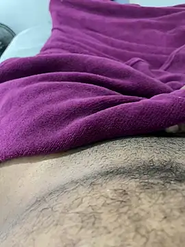 rodrigo21Cm  online show from December 18, 2024, 8:25 pm