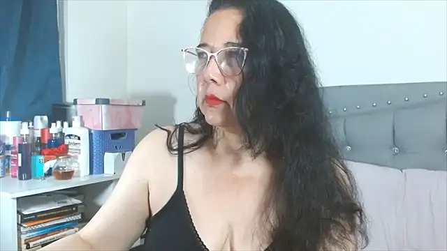 maturepriscila online show from January 10, 2026, 12:18 pm