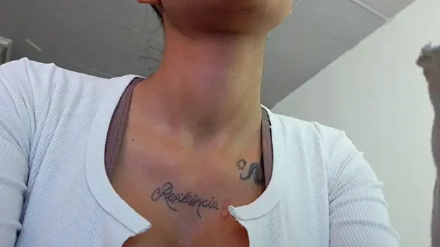 Tiffanny online show from December 19, 2025, 2:13 pm