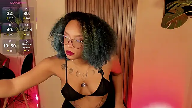 Snapshot of ened_nessa chatting on September 26, 2025, 12:42 pm ened nessa online show from September 26, 2025, 12:42 pm