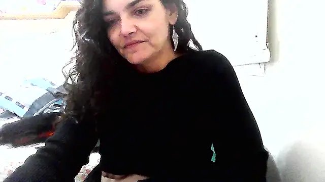 escritorasafada online show from November 2, 2025, 2:14 am