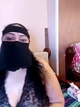 Snapshot of Osha10 chatting on December 3, 2024, 8:27 am Osha10 online show from December 3, 2024, 8:27 am