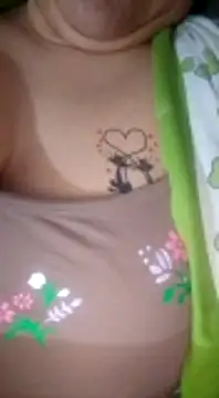 Snapshot of Osha10 chatting on December 31, 2024, 1:15 am Osha10 online show from December 31, 2024, 1:15 am