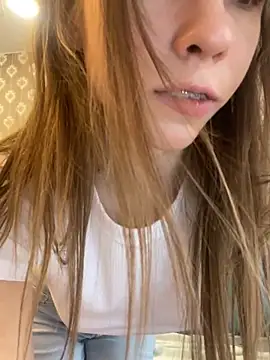 Snapshot of Tasty_ann chatting on December 15, 2024, 8:41 am Tasty ann online show from December 15, 2024, 8:41 am