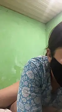 Black Glow online show from February 10, 2025, 11:15 am