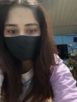 Black Glow online show from March 7, 2025, 2:01 pm