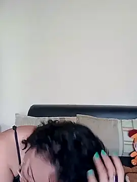 Lunavega1 online show from February 24, 2026, 5:11 pm