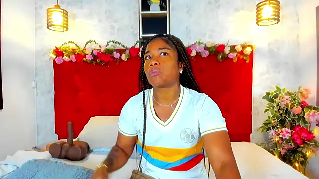 SilvannaFit online show from November 1, 2025, 12:07 pm