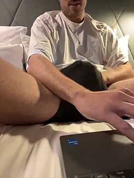 taallguyy 196 online show from October 12, 2025, 6:18 pm