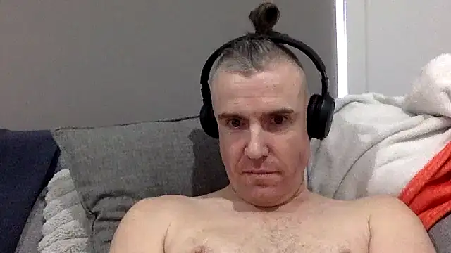 SugarCoupleAus online show from September 18, 2025, 10:23 pm