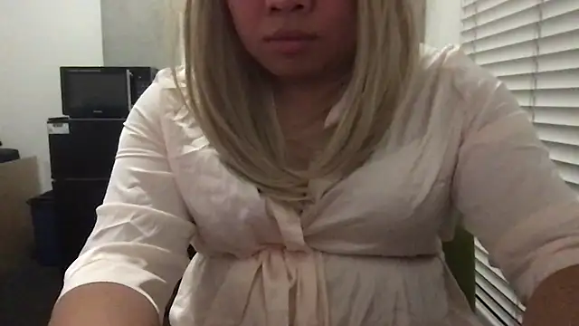 Snapshot of Jessica-Aine chatting on December 2, 2024, 2:31 am Jessica-Aine online show from December 2, 2024, 2:31 am