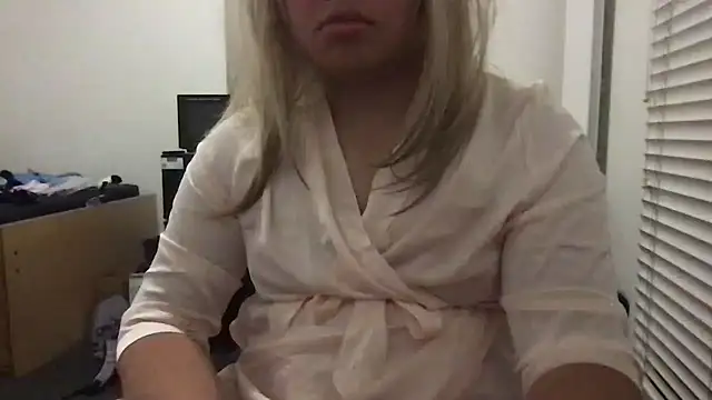 Snapshot of Jessica-Aine chatting on December 7, 2024, 2:20 am Jessica-Aine online show from December 7, 2024, 2:20 am