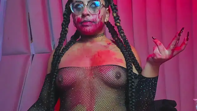 Freya Miller  online show from October 25, 2025, 7:38 am