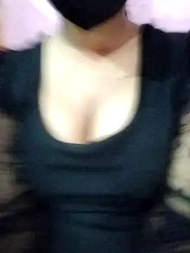 Snapshot of Shivani_Tivari chatting on December 11, 2024, 7:14 pm Shivani Tivari online show from December 11, 2024, 7:14 pm