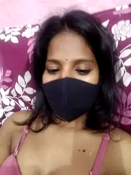 Snapshot of Shivani_Tivari chatting on December 17, 2024, 5:58 pm Shivani Tivari online show from December 17, 2024, 5:58 pm