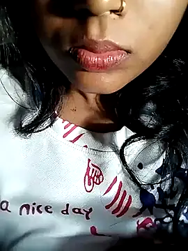 Snapshot of Shivani_Tivari chatting on January 19, 2025, 10:17 am Shivani Tivari online show from January 19, 2025, 10:17 am