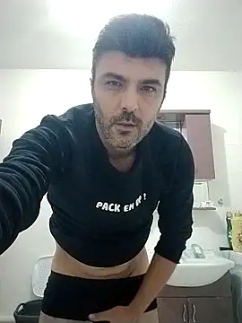 Snapshot of hot_man_eray chatting on October 14, 2025, 8:53 pm hot man eray online show from October 14, 2025, 8:53 pm