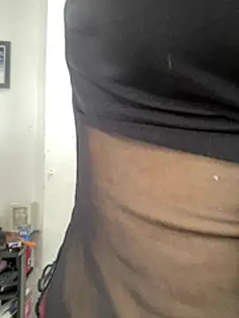 Aaliyah Salma online show from April 26, 2026, 7:33 pm
