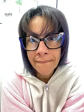 Snapshot of Goddess-Love- chatting on April 24, 2026, 9:34 am Goddess-Love- online show from April 24, 2026, 9:34 am