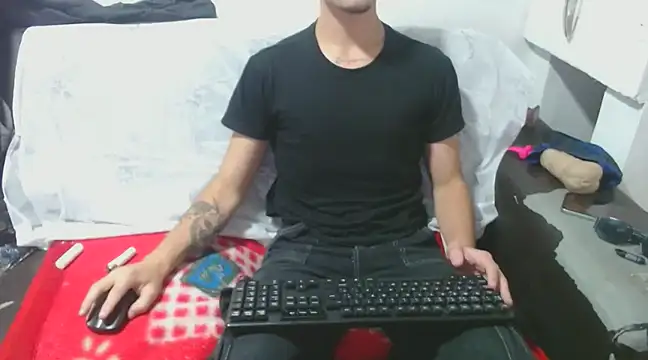 MarceloMilk online show from January 15, 2025, 1:20 pm