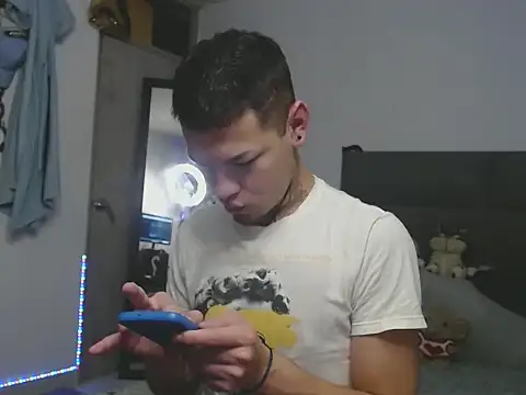 MarceloMilk online show from October 7, 2025, 5:59 am