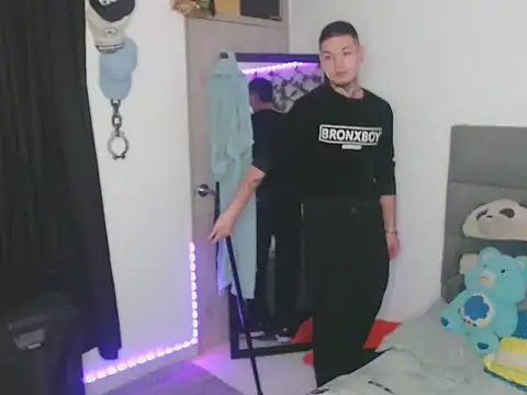 MarceloMilk online show from October 10, 2025, 4:44 am