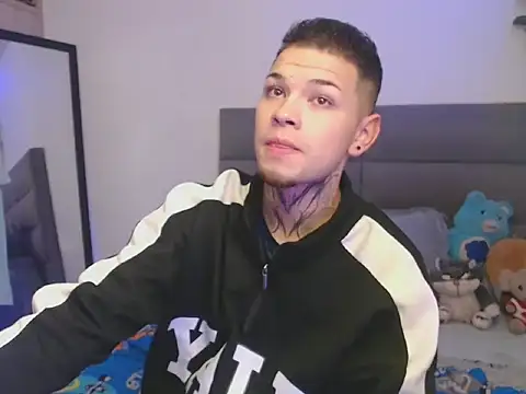 MarceloMilk online show from October 11, 2025, 5:50 am