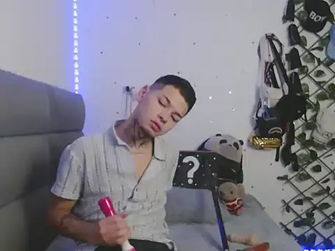 MarceloMilk online show from October 26, 2025, 1:44 am