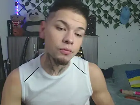 MarceloMilk online show from November 5, 2025, 3:39 am