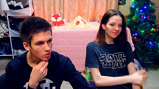 Snapshot of Ivy_Lester chatting on January 12, 2025, 10:12 pm Ivy Lester online show from January 12, 2025, 10:12 pm