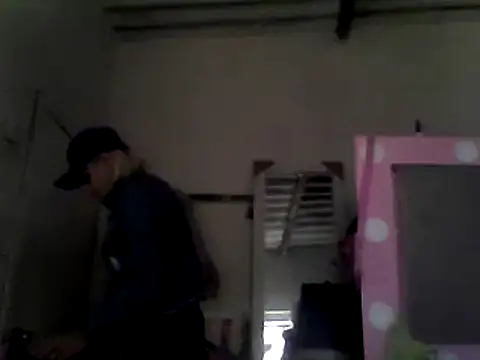 ariana crazzy online show from February 19, 2025, 9:14 pm