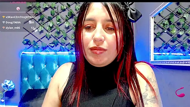 IVY FOX online show from December 5, 2024, 8:00 am