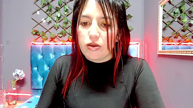 IVY FOX online show from December 9, 2024, 6:55 am