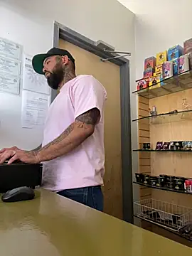 Snapshot of jr91esl chatting on February 12, 2025, 9:22 pm jr91esl online show from February 12, 2025, 9:22 pm