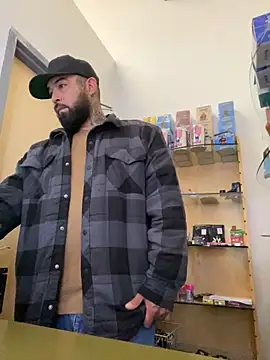 Snapshot of jr91esl chatting on February 23, 2025, 12:41 am jr91esl online show from February 23, 2025, 12:41 am