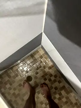 mylovetr1 online show from November 10, 2025, 1:15 am