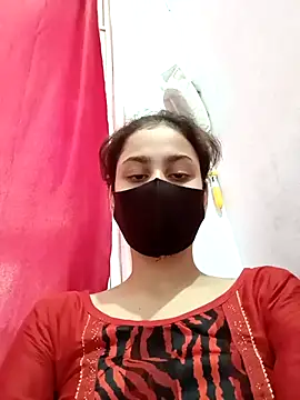 Snapshot of magicmoment00786 chatting on September 17, 2025, 10:28 am magicmoment00786 online show from September 17, 2025, 10:28 am