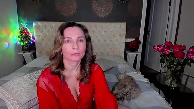 Snapshot of AllisonWilliams chatting on January 5, 2025, 9:36 pm AllisonWilliams online show from January 5, 2025, 9:36 pm