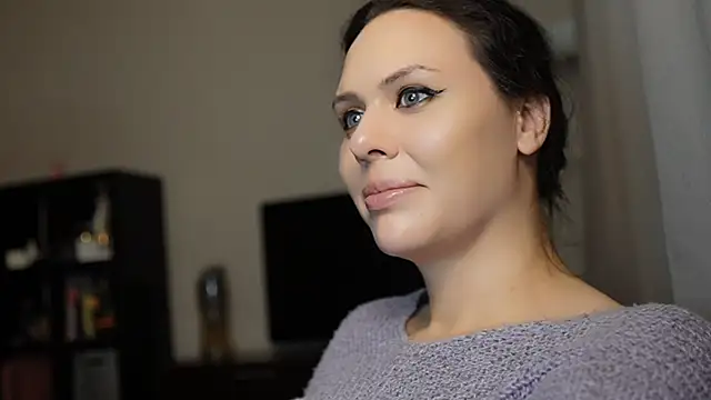 MollyCheiz online show from December 14, 2024, 1:39 am