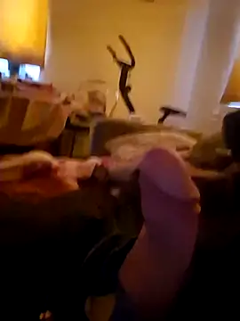 Snapshot of Osmon chatting on November 18, 2025, 9:25 am Osmon online show from November 18, 2025, 9:25 am