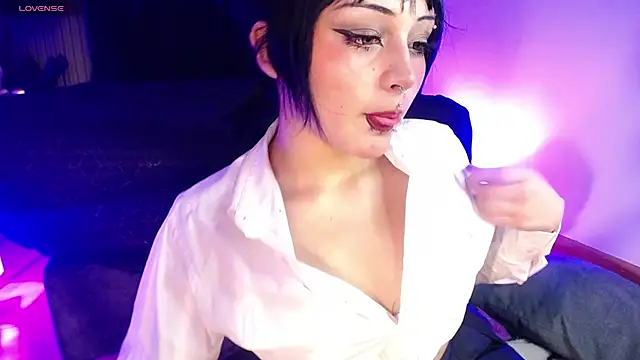 Snapshot of honney_dark chatting on January 15, 2025, 2:38 am honney dark online show from January 15, 2025, 2:38 am