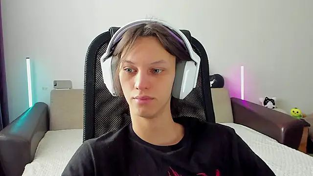 Ostin meow online show from February 14, 2026, 7:38 am