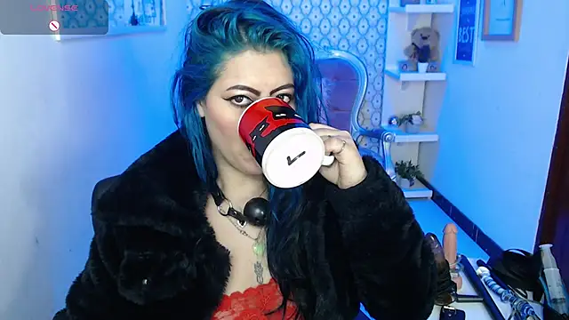 scarleth blue online show from January 29, 2025, 9:23 am